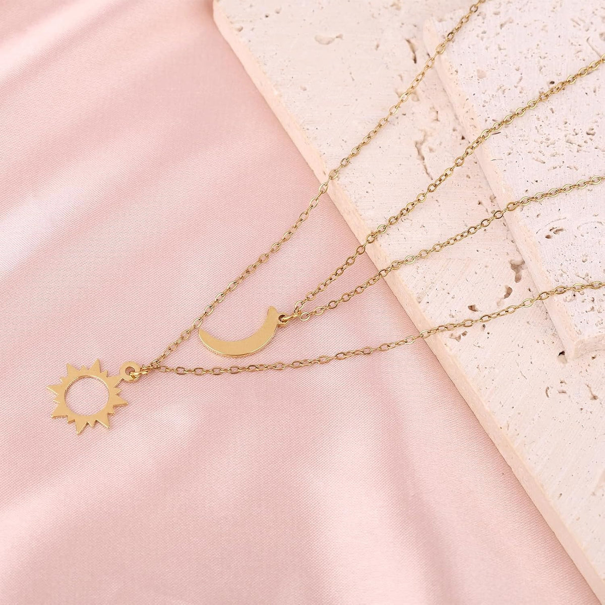 Soravi Sun and Moon Necklace (One Piece)